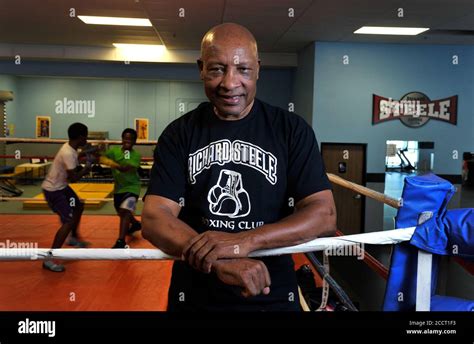 robert steele boxing|richard steele referee net worth.